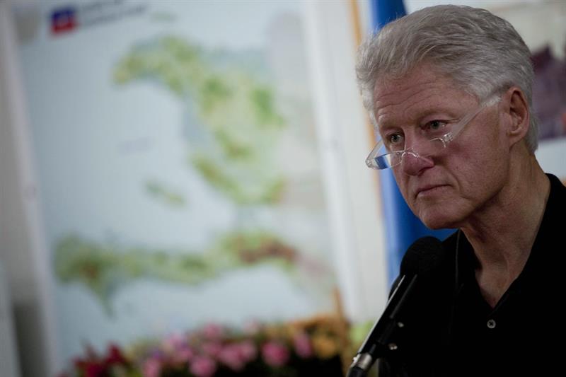 Vinculan a Bill Clinton con la “isla de las orgías” de Jeffrey Epstein. Noticias en tiempo real