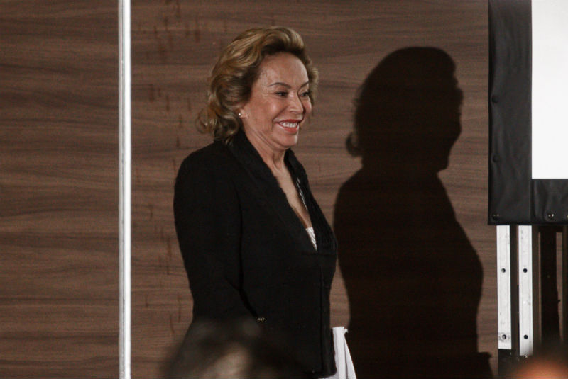 AMLO señaló que Felipe Calderón le dio a Elba Esther Gordillo el control del ISSSTE en pago por su apoyo en el fraude de 2006.