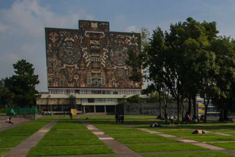 Reclusos presentan examen de admisión a la UNAM. Noticias en tiempo real