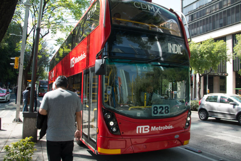Retiran publicidad de Línea 7 del Metrobús. Noticias en tiempo real