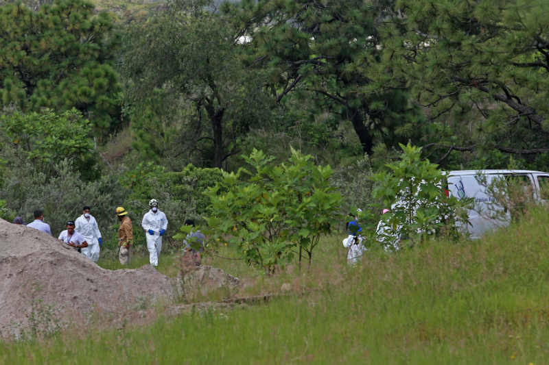 Identifican nueve cuerpos encontrados en fosa de Jalisco. Noticias en tiempo real