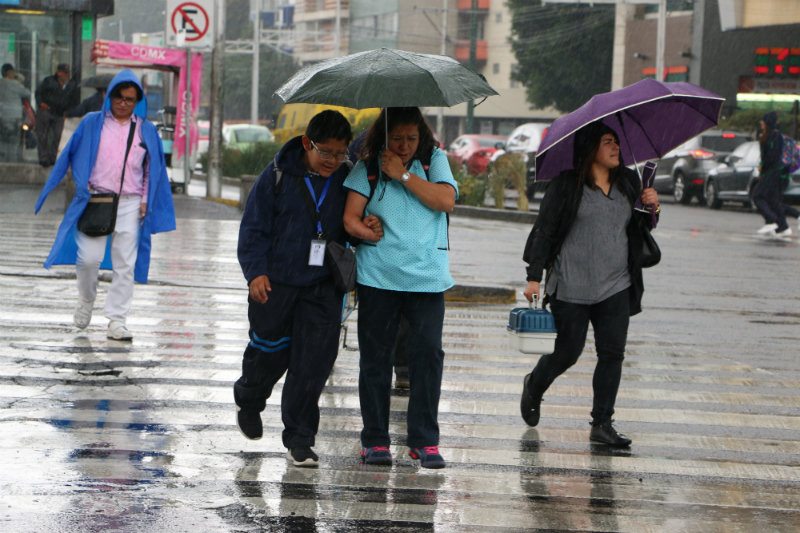 Activan alerta amarilla por lluvia en siete alcaldías de la CDMX. Noticias en tiempo real