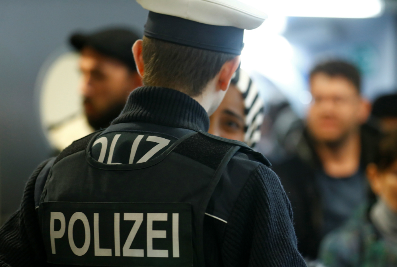 Alemania detiene tres presuntos yihadistas por planificar un ataque. Noticias en tiempo real