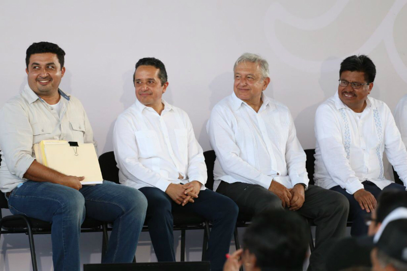 AMLO propondrá a Carlos Joaquín, gobernador de Quintana Roo como embajador en Canadá.