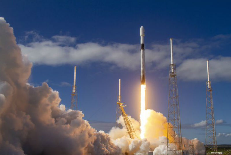 Space X lanzará 60 nuevos satélites; proporcionarán Internet en cualquier parte del mundo. Noticias en tiempo real