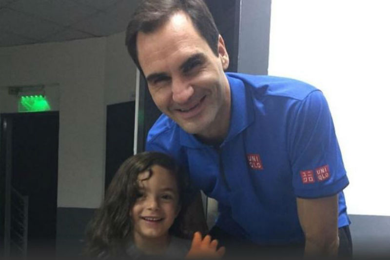Ésta es la increíble reacción de una niña al recibir el autógrafo de Roger Federer (+videos). Noticias en tiempo real