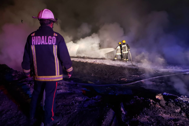 Tras 9 horas de labores, sofocan incendio de toma clandestina en Tetepango (+fotos). Noticias en tiempo real