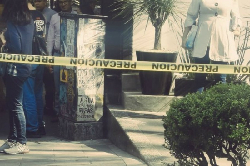 Hombre se suicida al saltar desde noveno piso de edificio en Insurgentes Sur (+video). Noticias en tiempo real