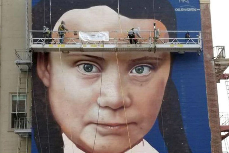 Artísta argentino pinta mural gigante de Greta Thunberg en San Francisco. Noticias en tiempo real