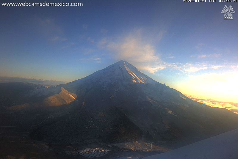 Pico de Orizaba amanece nuevamente cubierto de nieve (+fotos). Noticias en tiempo real