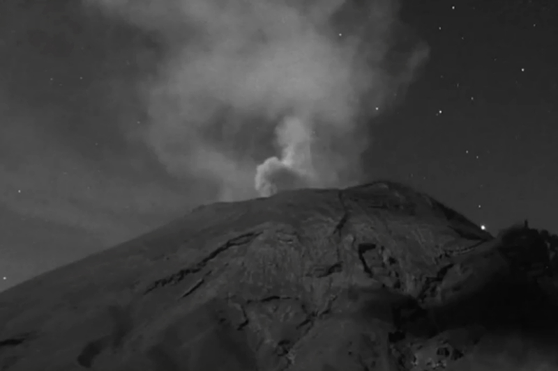 Volcán Popocatépetl lanza fumarola, mantienen Amarillo Fase 2 (+en vivo). Noticias en tiempo real