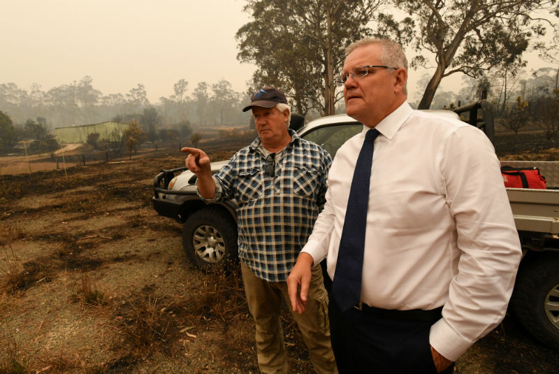 Primer ministro de Australia admite errores al enfrentar incendios. Noticias en tiempo real