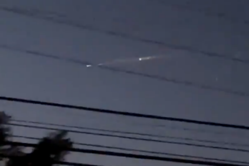 ¿Meteoritos o extraterrestres? Luces extrañas aparecen en cielo de Puerto Rico (+video). Noticias en tiempo real