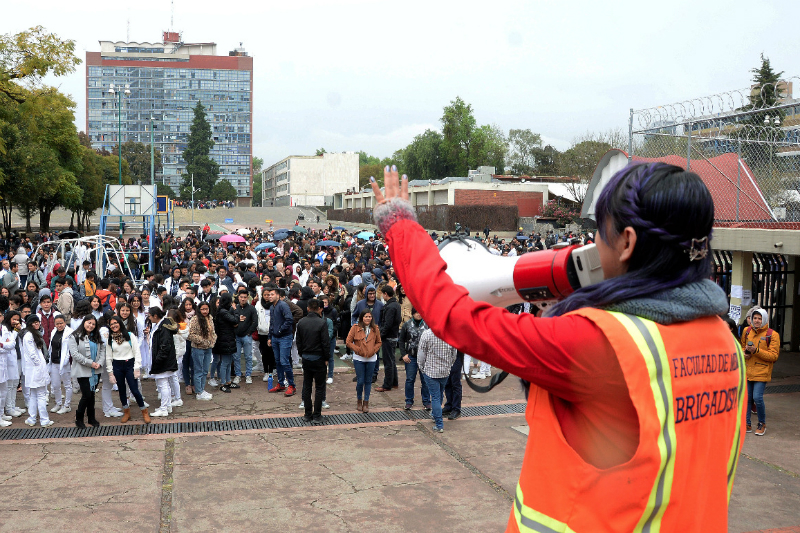 En la UNAM, participan más de 95 mil personas en el Macrosimulacro. Noticias en tiempo real