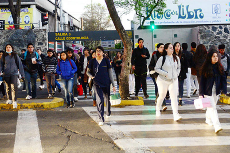 Inician clases alumnos de educación superior y posgrado en la UNAM. Noticias en tiempo real