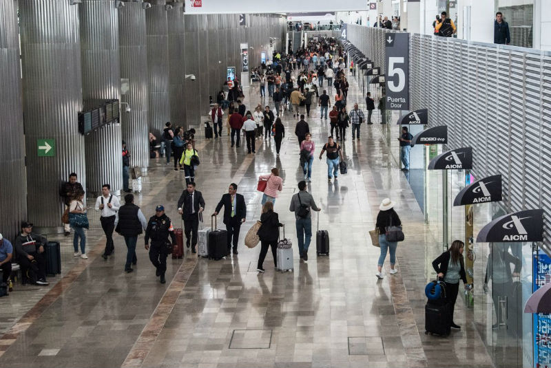 Finlandia pide a sus ciudadanos salir de México por cancelación de vuelos. Noticias en tiempo real