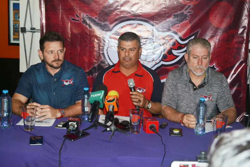 Pancho Ponches es anunciado como mánager de los Piratas de Campeche. Noticias en tiempo real