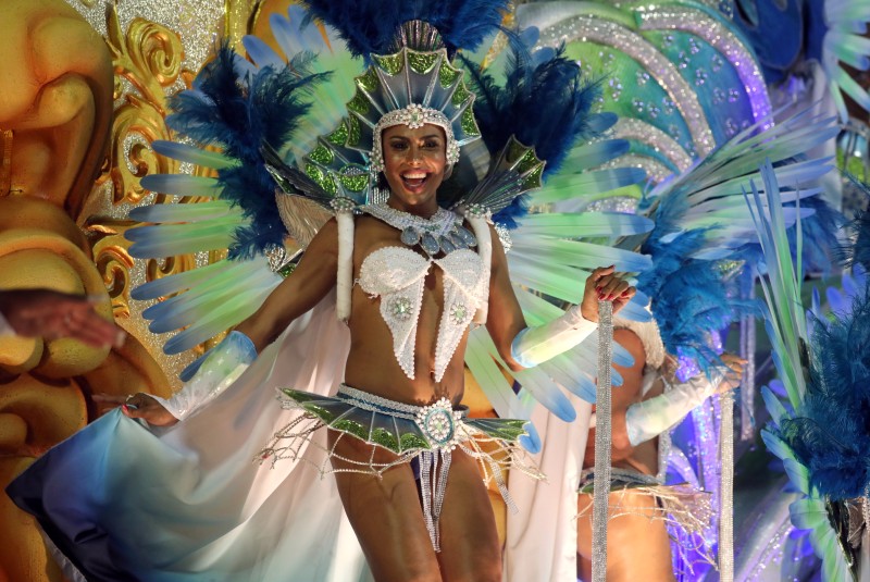 Escuelas de samba quieren posponer carnaval de Rio por la pandemia. Noticias en tiempo real