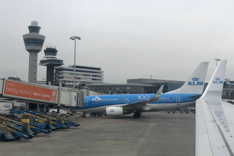 Tormenta Ciara paraliza más de 200 vuelos en aeropuerto Schiphol de Amsterdam. Noticias en tiempo real