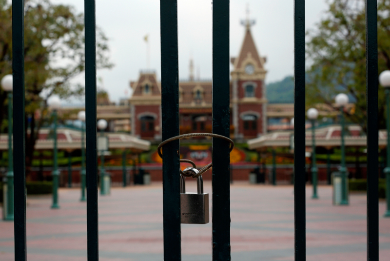 Por coronavirus, cierran parques temáticos de Disney en Tokio. Noticias en tiempo real