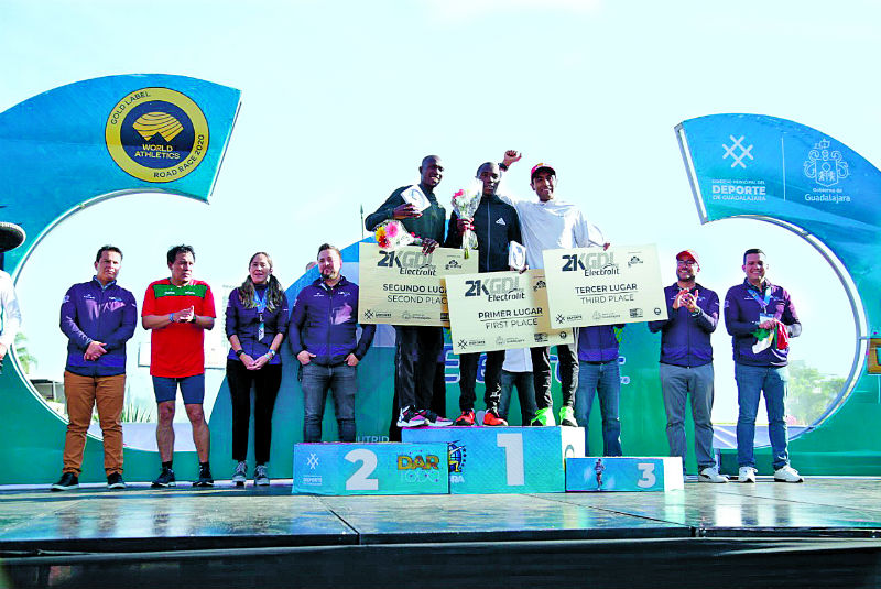 Kenia gana el medio maratón de Guadalajara; el mexicano Juan Luis Barrios se coloca en tercer lugar. Noticias en tiempo real