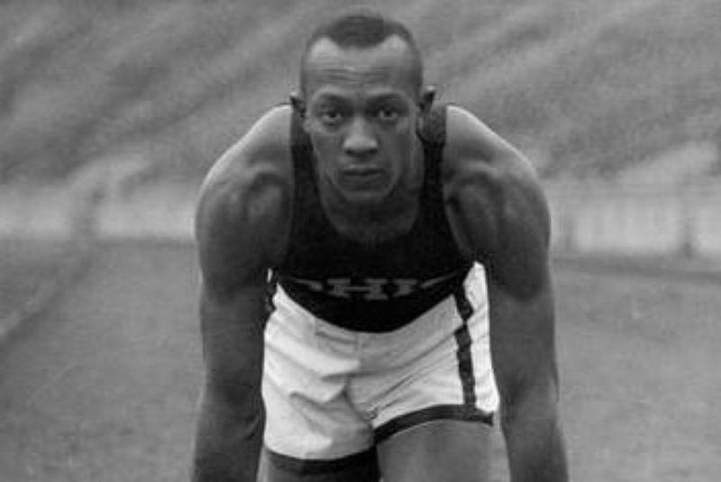 Jesse Owens, la leyenda del atletismo que falleció hace 40 años. Noticias en tiempo real
