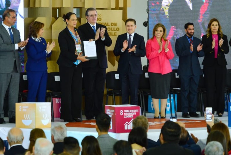 Ebrard y José Rosas Aispuro inauguran el Segundo Foro Mundial de Desarrollo Sostenible. Noticias en tiempo real