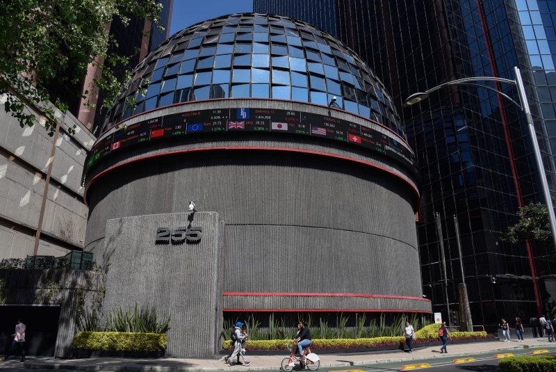 Bolsa Mexicana gana 1.89% en sesión de la mitad de la semana. Noticias en tiempo real
