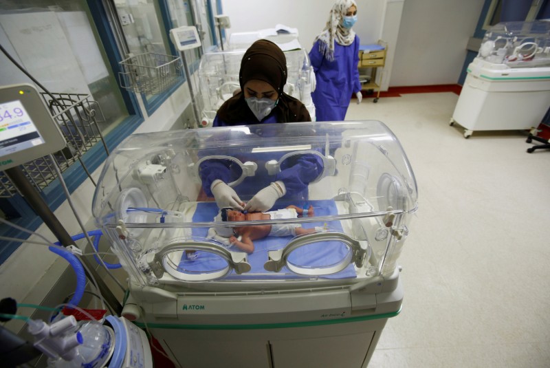 Las madres de 10 recién nacidos con Covid-19 dan negativo a la prueba. Noticias en tiempo real