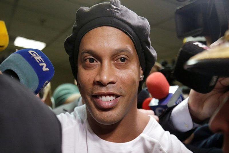 Ronaldinho desconoce cuánto tiempo seguirá en Paraguay. Noticias en tiempo real