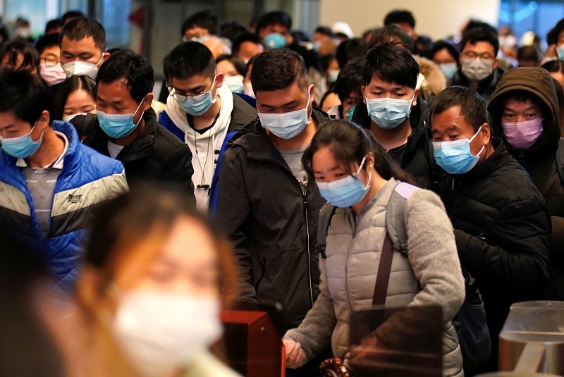 Permiten la salida de ciudadanos de Wuhan, epicentro de la pandemia de COVID-19. Noticias en tiempo real