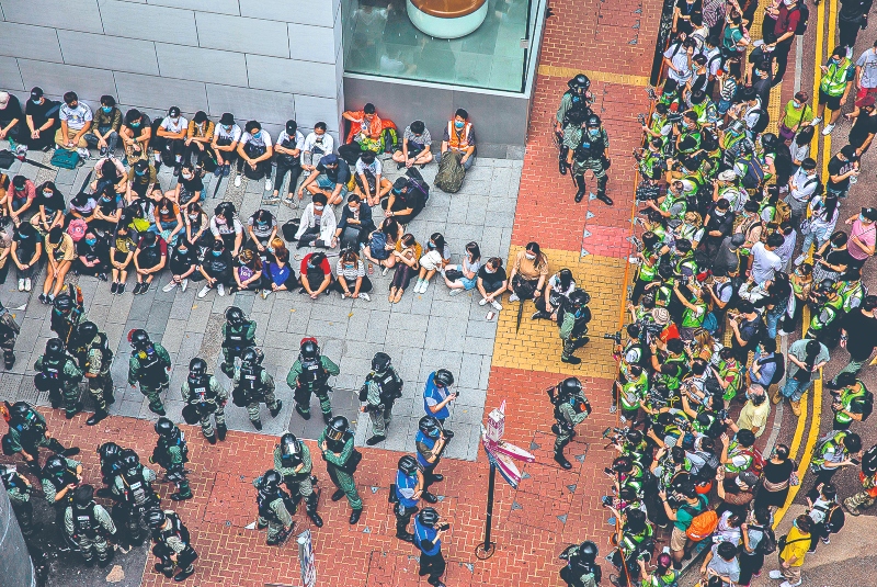 Regresan a Hong Kong disturbios y presiones. Noticias en tiempo real