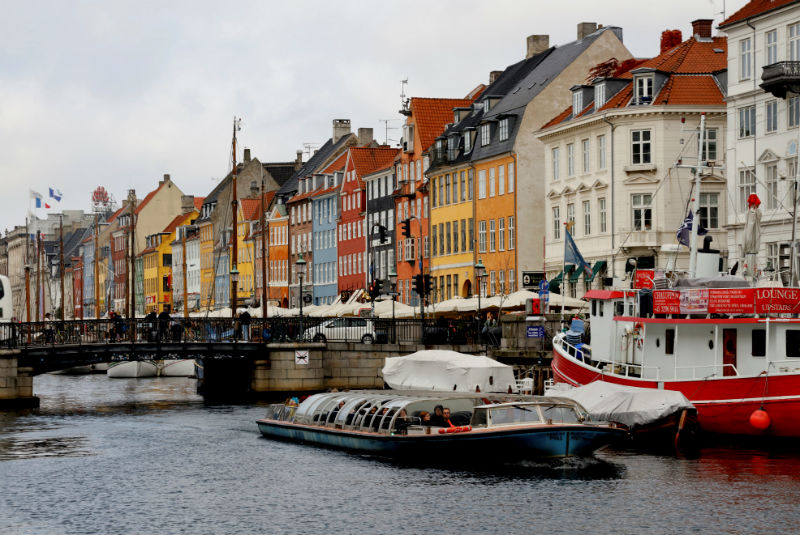 “Parejas duraderas y presenciales”, requisitos que pide Dinamarca para cruzar sus fronteras. Noticias en tiempo real