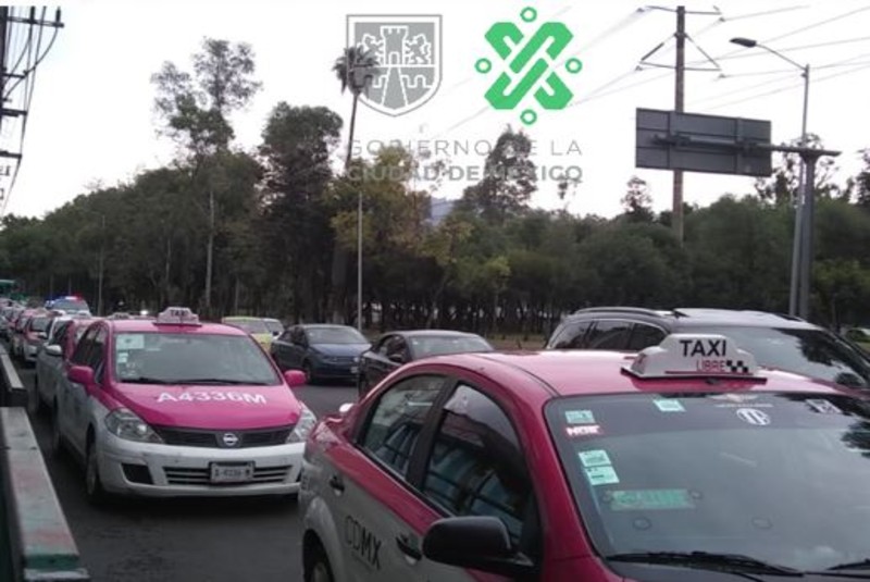 Taxistas logran acuerdo con autoridades y suspenden caravana en CDMX. Noticias en tiempo real