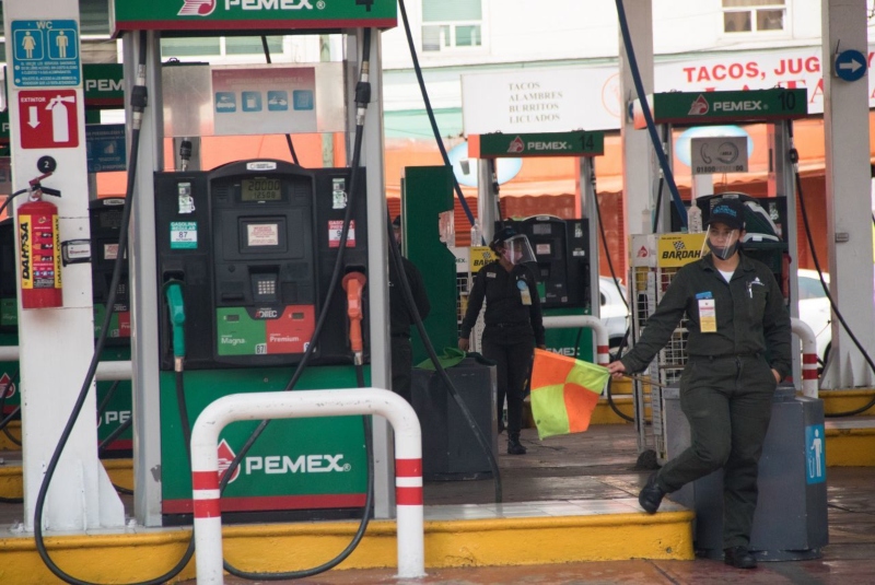 Demanda de gasolina cae 34.9% en primer mes de contingencia. Noticias en tiempo real