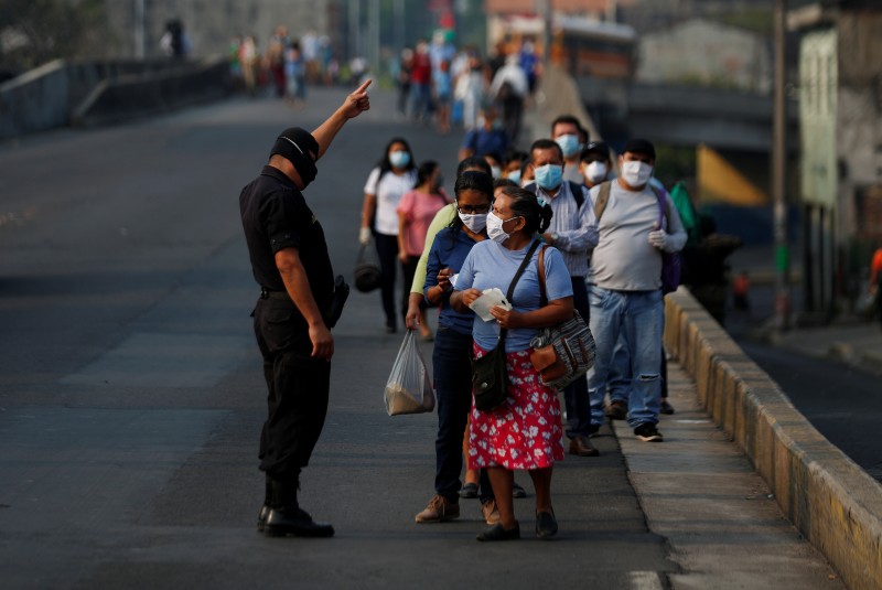 El Salvador se acerca al colapso del sistema de Salud. Noticias en tiempo real