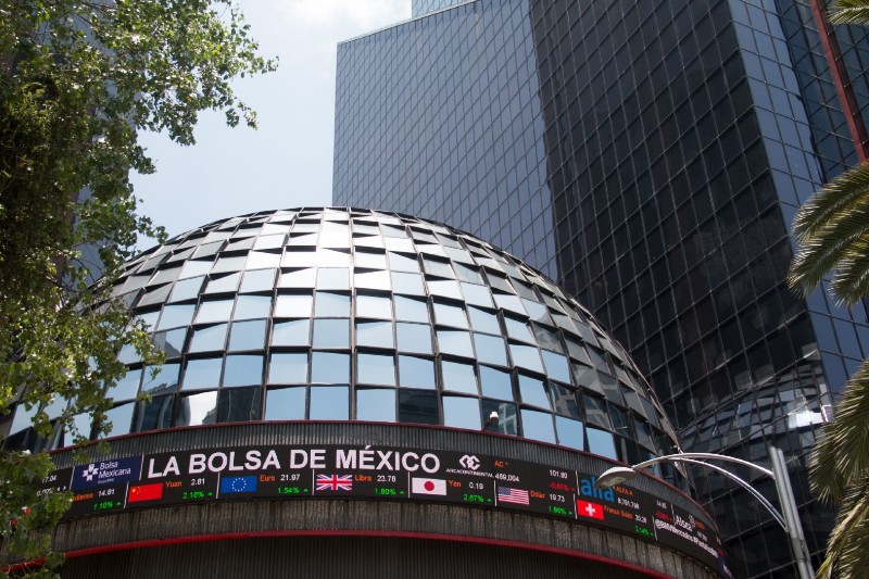 Bolsa mexicana cae por cuarta ocasión tras aumento de casos COVID-19. Noticias en tiempo real
