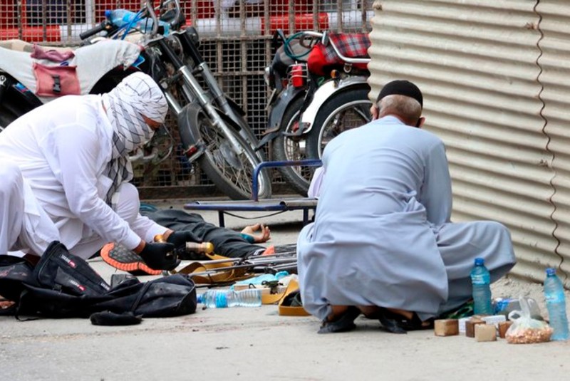 Al menos seis muertos por atentado a la Bolsa de Karachi en Pakistán (+video). Noticias en tiempo real