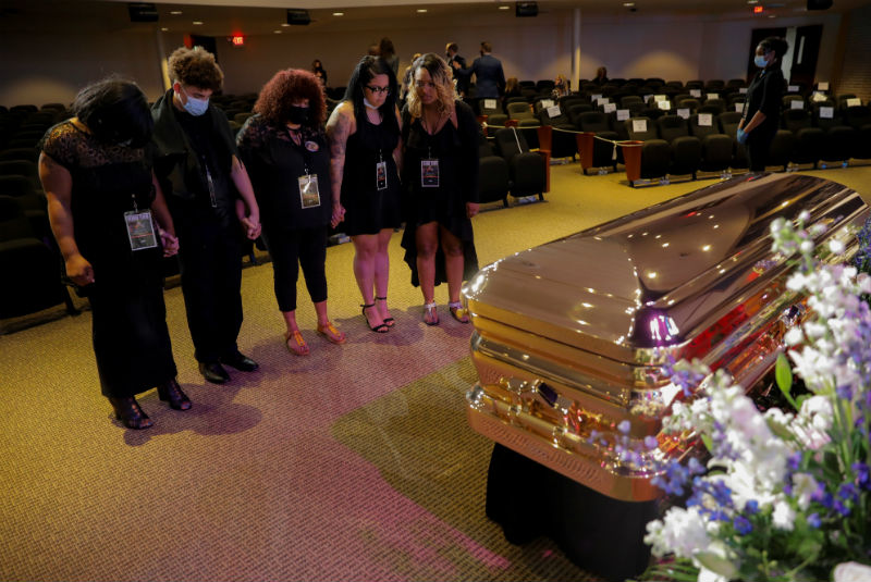 Al menos tres ciudades de EU se preparan para los funerales de George Floyd. Noticias en tiempo real
