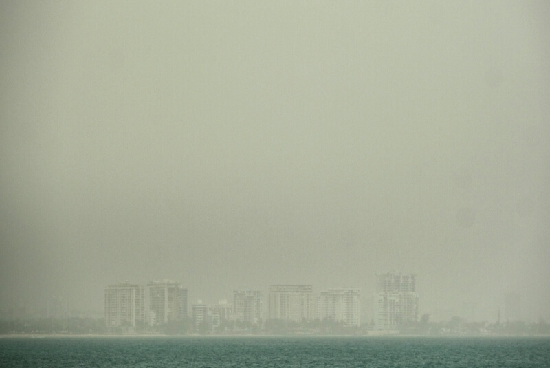 Polvo del Sahara ensombrece Cuba, eleva la temperatura y deteriora el aire. Noticias en tiempo real