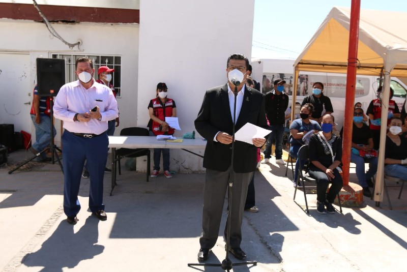 Presidente Municipal de Ciudad Juárez entrega becas de programa “Primero los Niños”. Noticias en tiempo real
