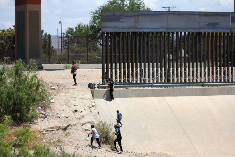 Piden cerrar fronteras y evitar viajes no esenciales a México. Noticias en tiempo real