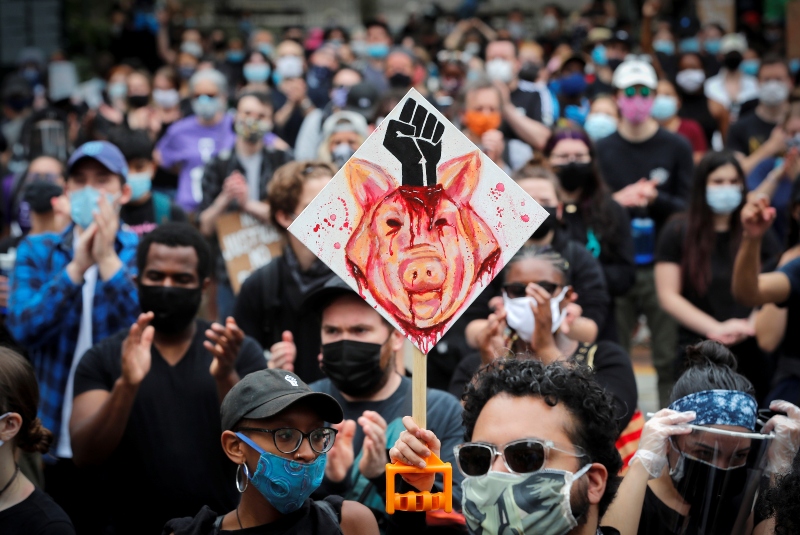 Las protestas extremas reducen el apoyo popular a los movimientos sociales, según investigaciones. Noticias en tiempo real