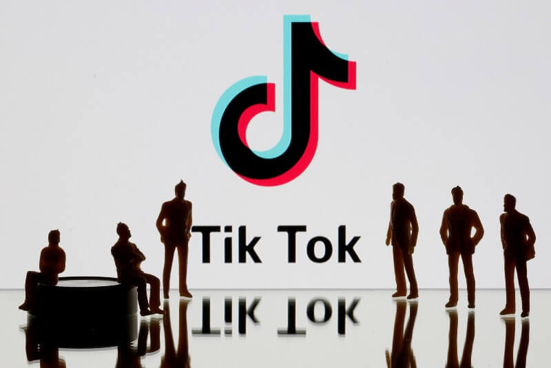 Usuarios de Tik Tok en EU se preparan para la vida sin la app. Noticias en tiempo real