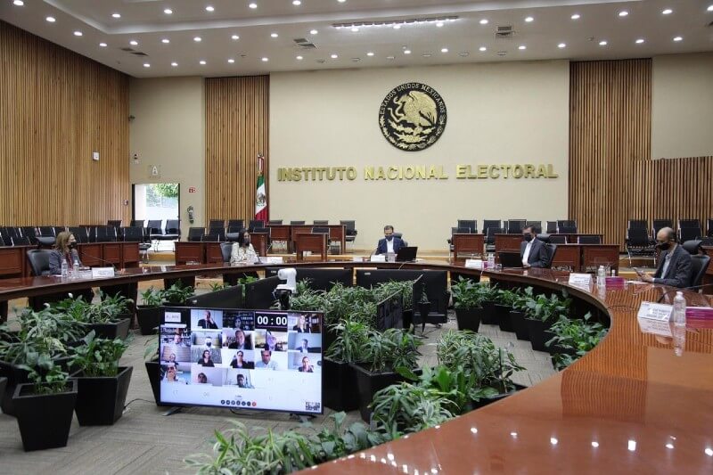 INE acata sentencia y garantiza paridad en elección de Morena. Noticias en tiempo real