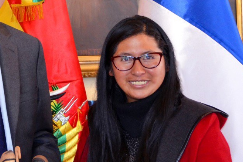 Presidenta del Congreso de Bolivia se confina voluntariamente. Noticias en tiempo real