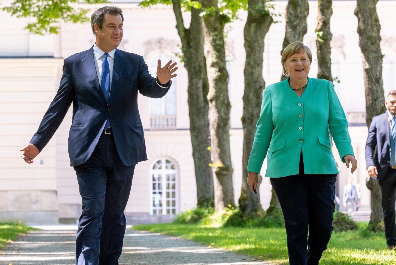 Merkel pone en escena a su sucesor potencial, el bávaro Markus Söder. Noticias en tiempo real