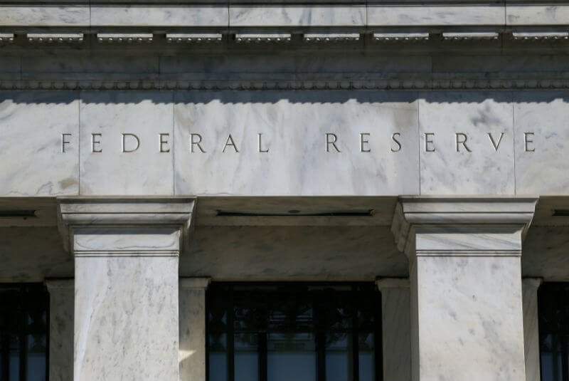 Autoridades de la Fed sugieren que la recuperación de EU podría estar estancándose. Noticias en tiempo real