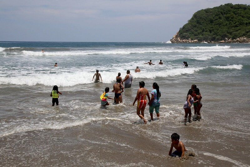 playas-acapulco-cerrarían-turistas
