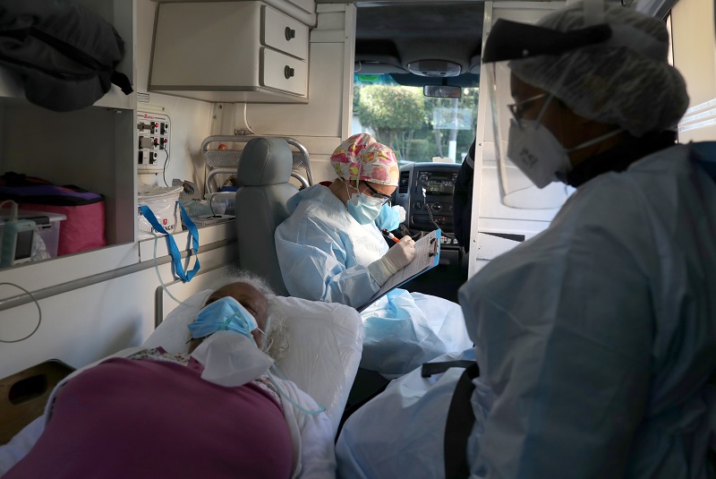 Brasil reporta 13 mil 155 nuevos casos de coronavirus y 317 muertes. Noticias en tiempo real